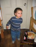 Al&eacute;x poses